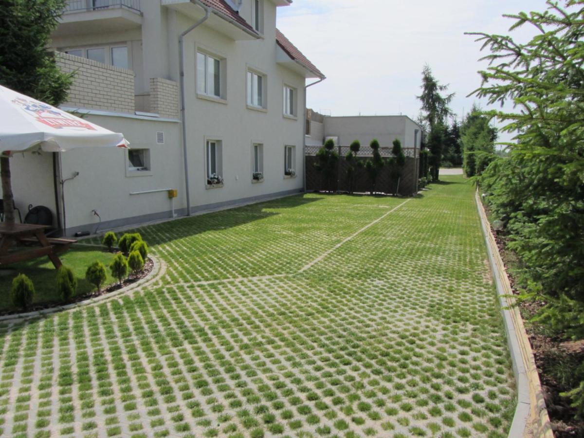 Pokoj Vivat Mierzyn  Buitenkant foto