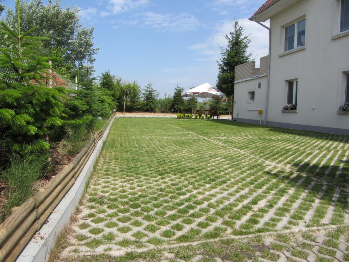 Pokoj Vivat Mierzyn  Buitenkant foto